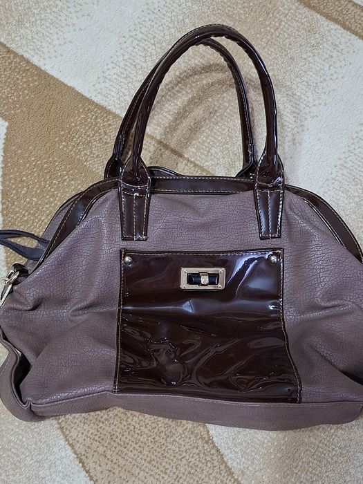 Продаю сумки в отличном состоянии.