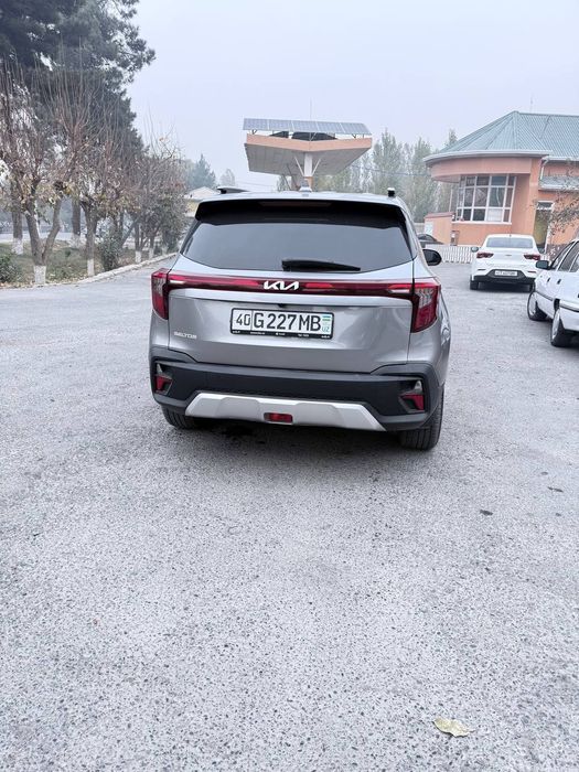 Kia seltos sotiladi
