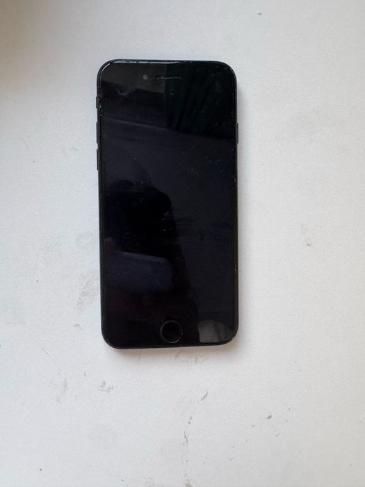 продам iPhone 6 ,64 ГБ