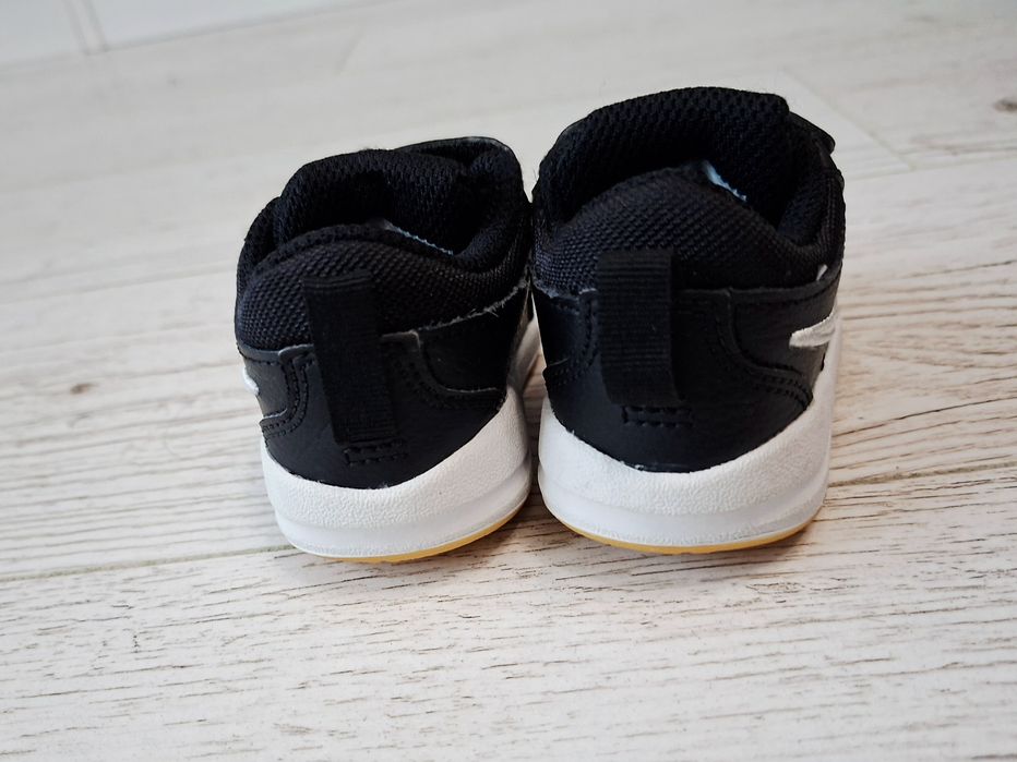 Nike-Ориг. Детски маратонки Нови!!!