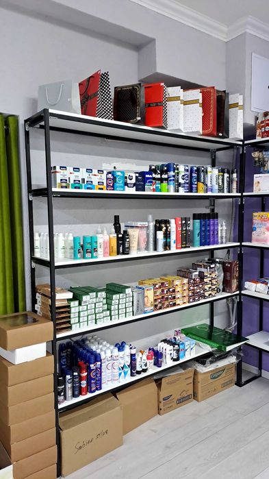 Стеллажи для товаров