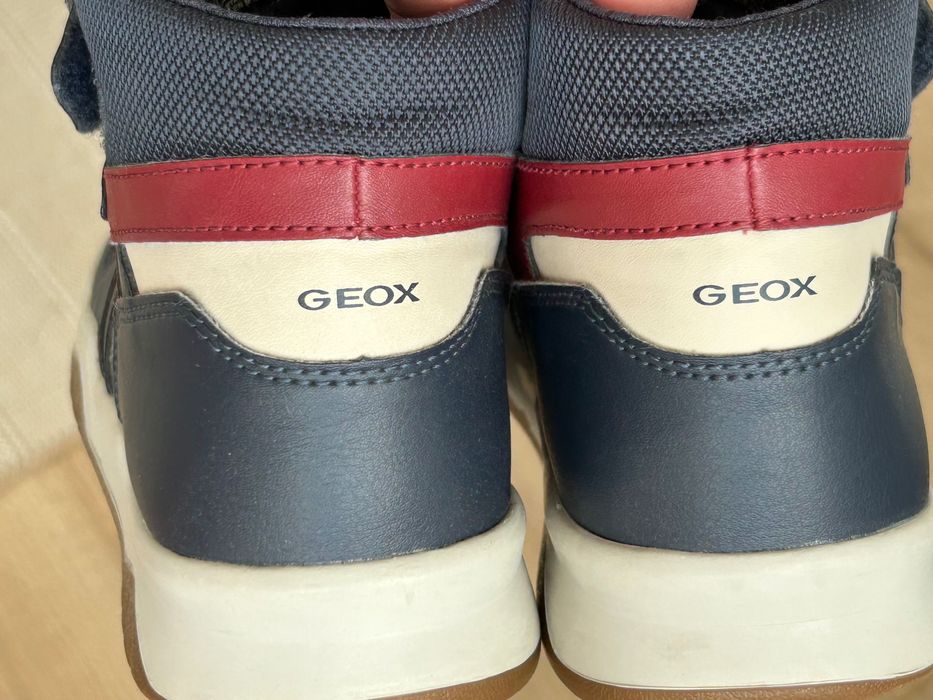 Високи кецове обувки Geox 37 номер отлични