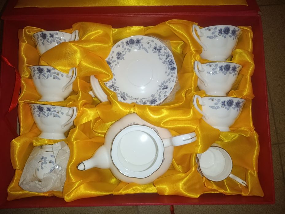 Bonechina Tang Shan сервиз за чай