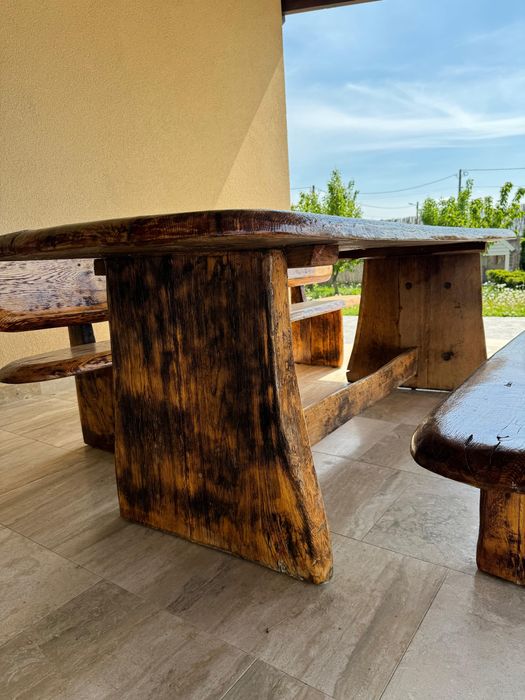 Masa terasa lemn masiv