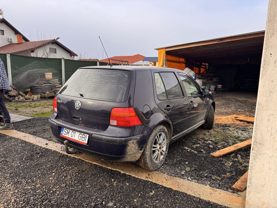 Vand golf 4 1.4 benzina