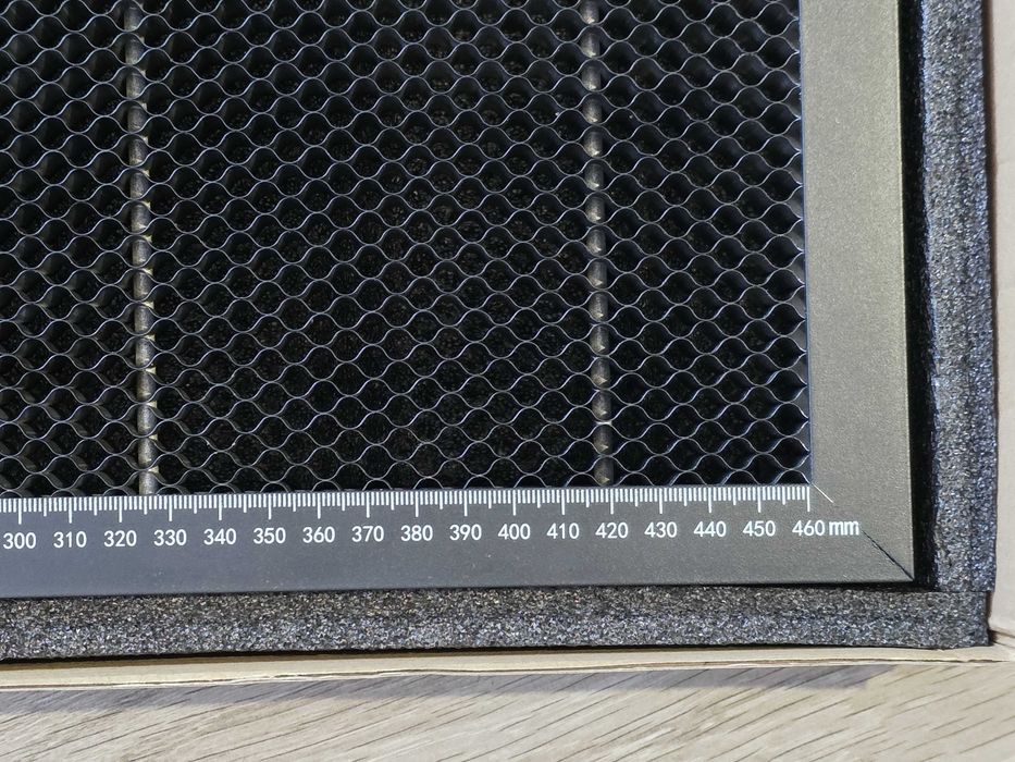 Пчелна пита за лазерно гравиране и рязане 46х46см