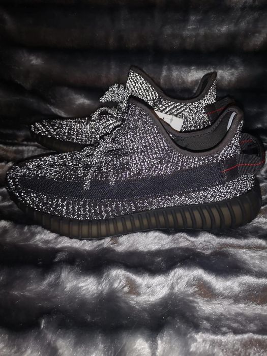 Adidas Yeezy Boost 350 mar. 43 1/3  Noi în cutie cu eticheta originali