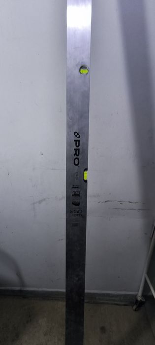 Уровень строительный