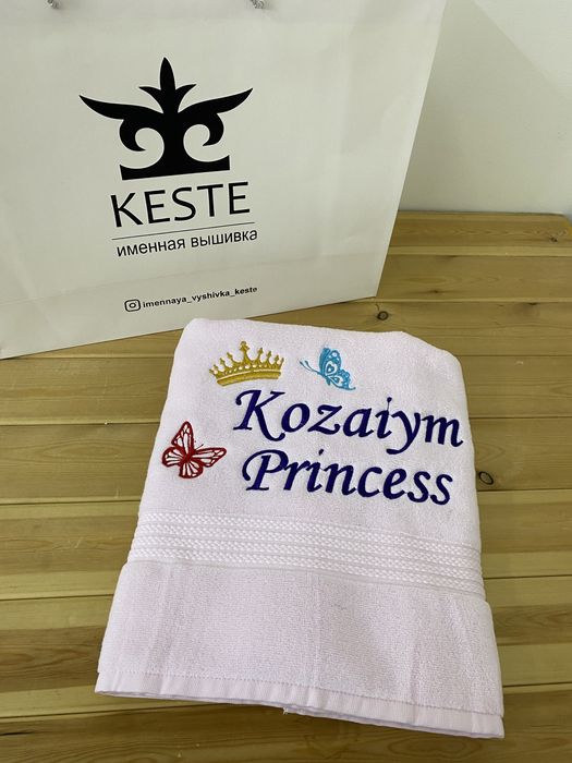 Машинная вышивка и вышивка логотип оптом на одежде вышивка надписи ...