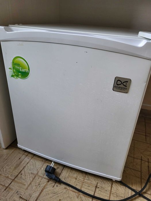 Продам холодильник Daewoo в хорошем состоянии