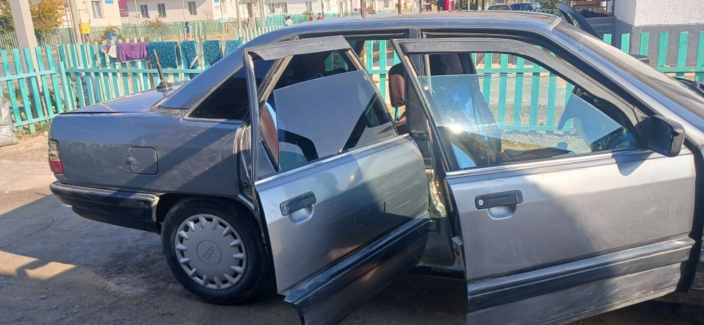 Ауди 100.обиом 2,3