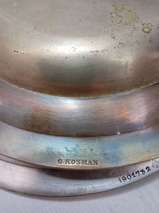 Vând farfurii din arpacaș 5 bucati+ bonus furculițe și linguri arpaca