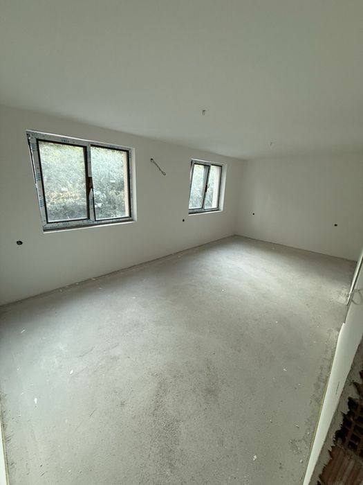 Дава се под наем Четиристаен апартамент в Асеновград - 160 кв.м за 1500 € - Снимка #19