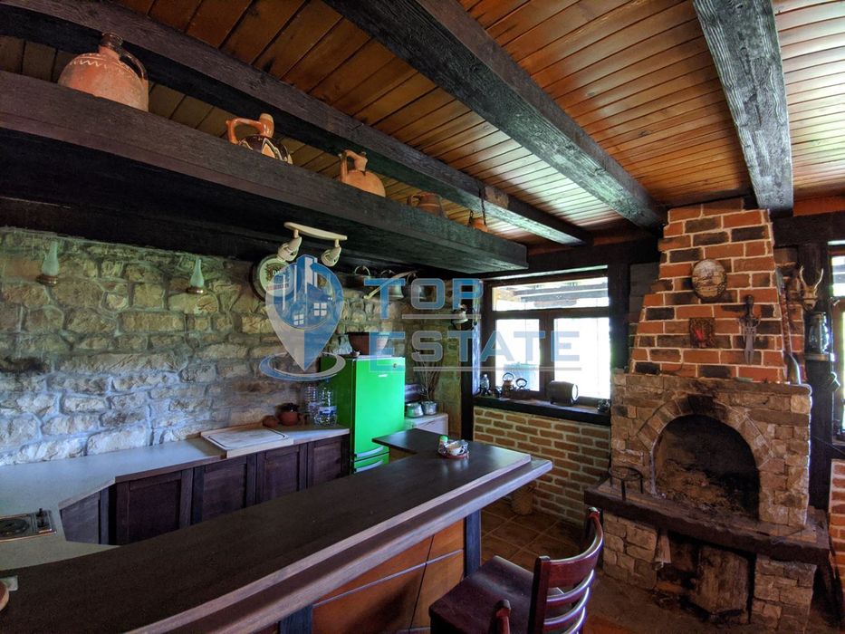 Продава се Къща в Елена - 1200 кв.м за 375 €/кв.м - Снимка #4