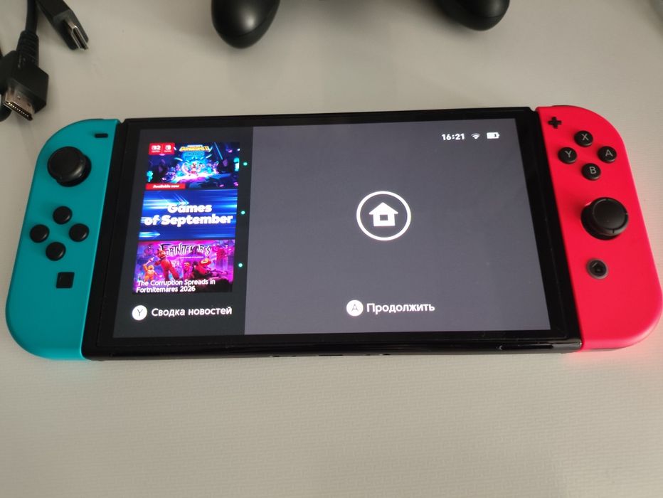 Nintendo Switch OLED полный комплект