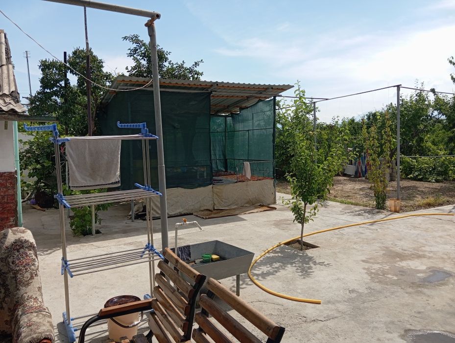 Dacha sotiladi srochna 4sotix kadastiri bor