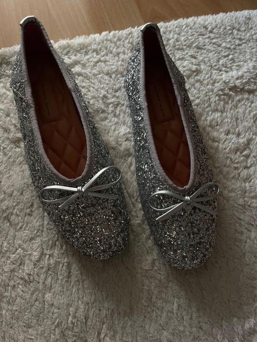 Продам балетки блестящие