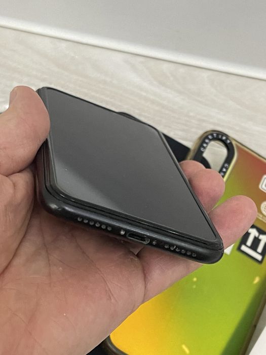 Iphone xr 64гига черный