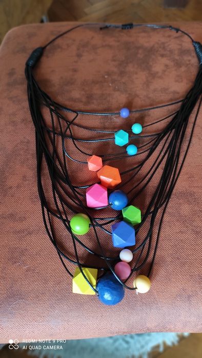 Красиво бижу -ръчна изработкаа