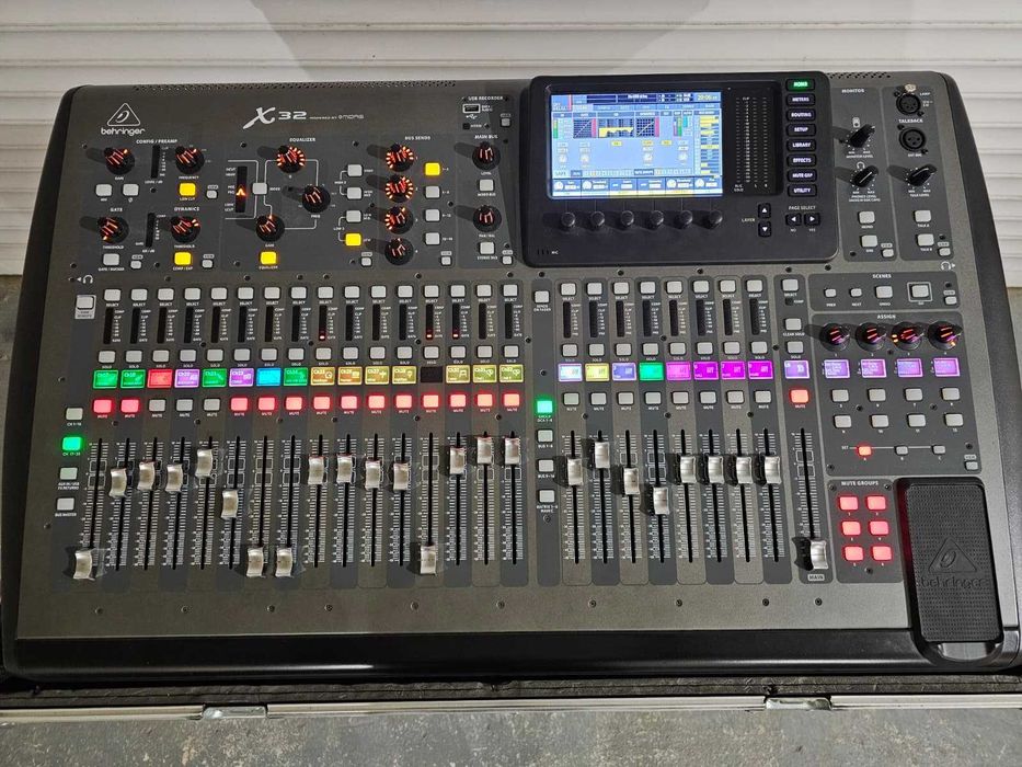 Sistem sunet Line Array dB – pachet complet, schimb auto/utilaje