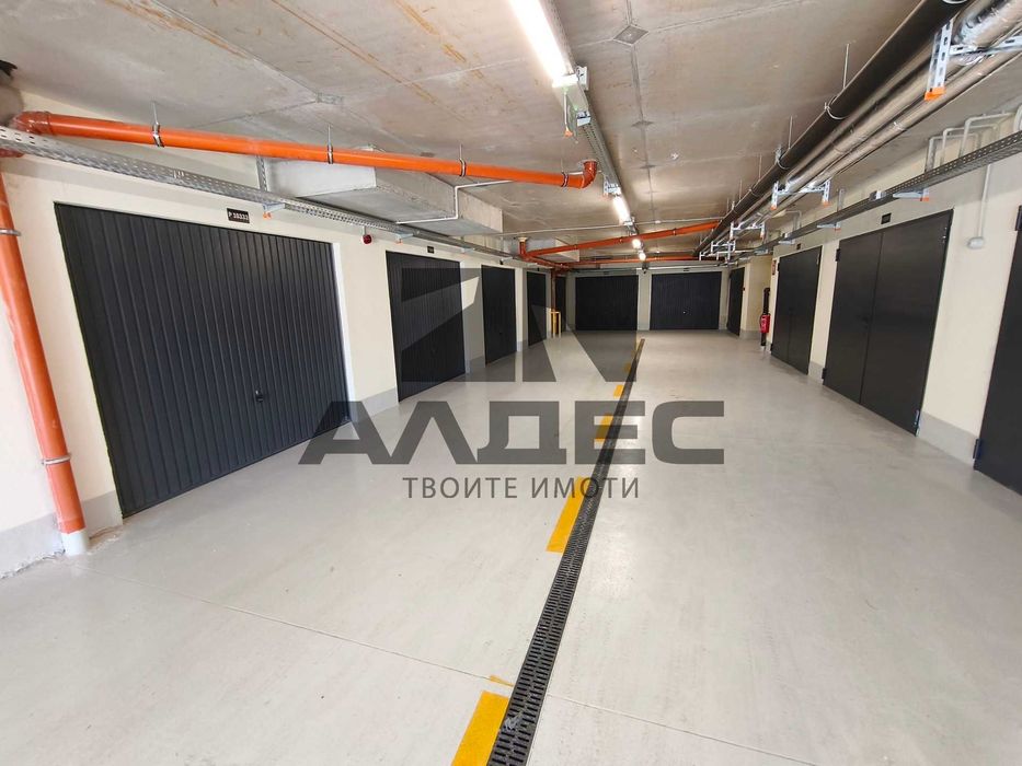 Дава се под наем Гараж / Паркомясто в София, Банишора - 28 кв.м за 298.86 € - Снимка #2