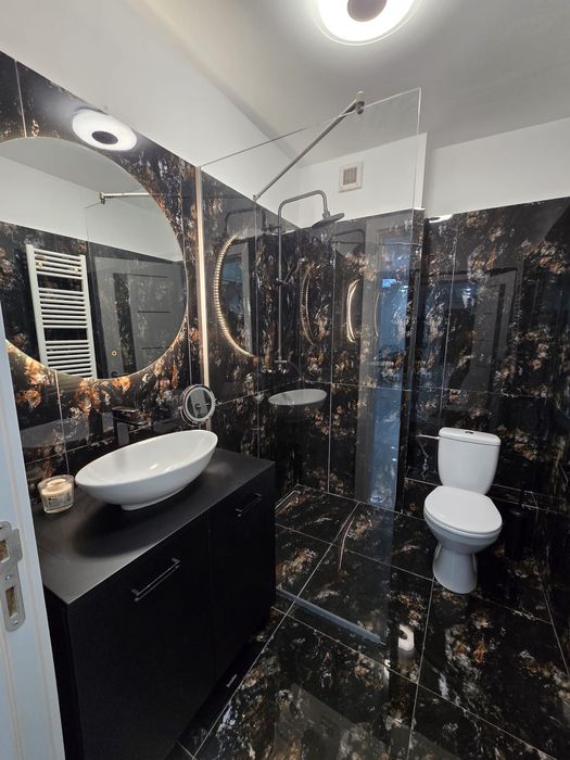 Apartament 3 camere de lux – parter, curte, 2 locuri de parcare