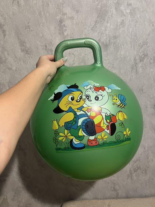 Продается фитнес мяч кегля