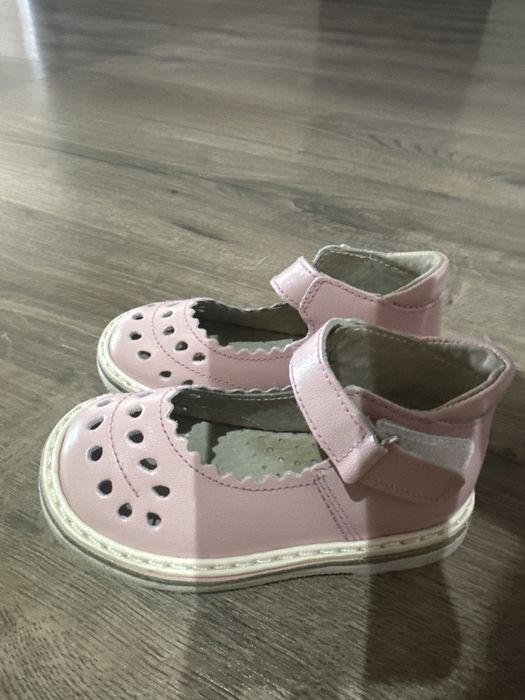 Туфли детские новые