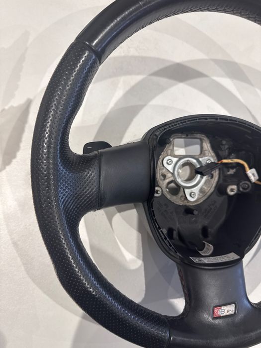 Audi A3 s-line кожен волан Ауди А3