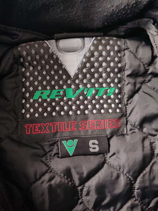 Мото яке текстилно  REVIT!