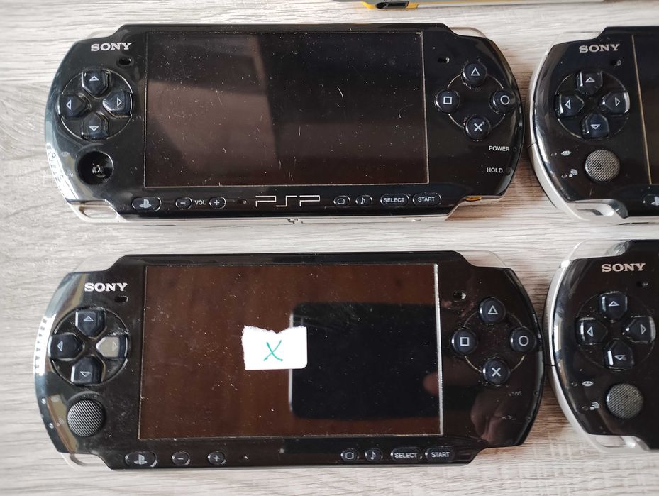 5 броя PSP игрови конзоли