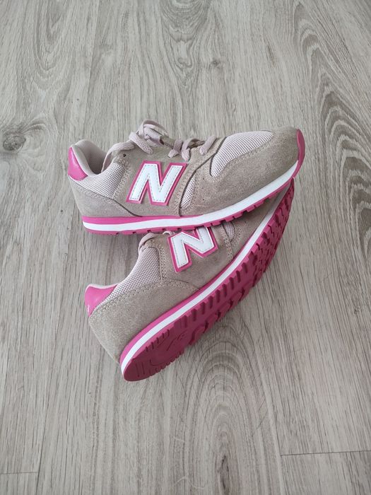 Adidasi  New Balance marimea 35 ca noi purtati putin