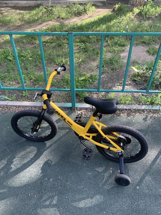 Продам велосипед дюйм колес 16