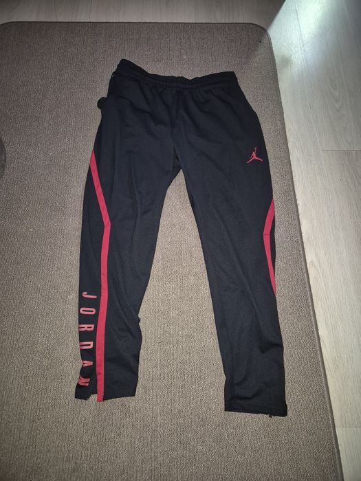 Долнище Jordan..