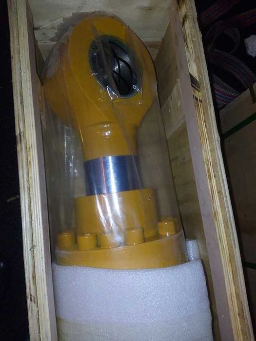 Цилиндры и ремкомплекты на Экскаваторы