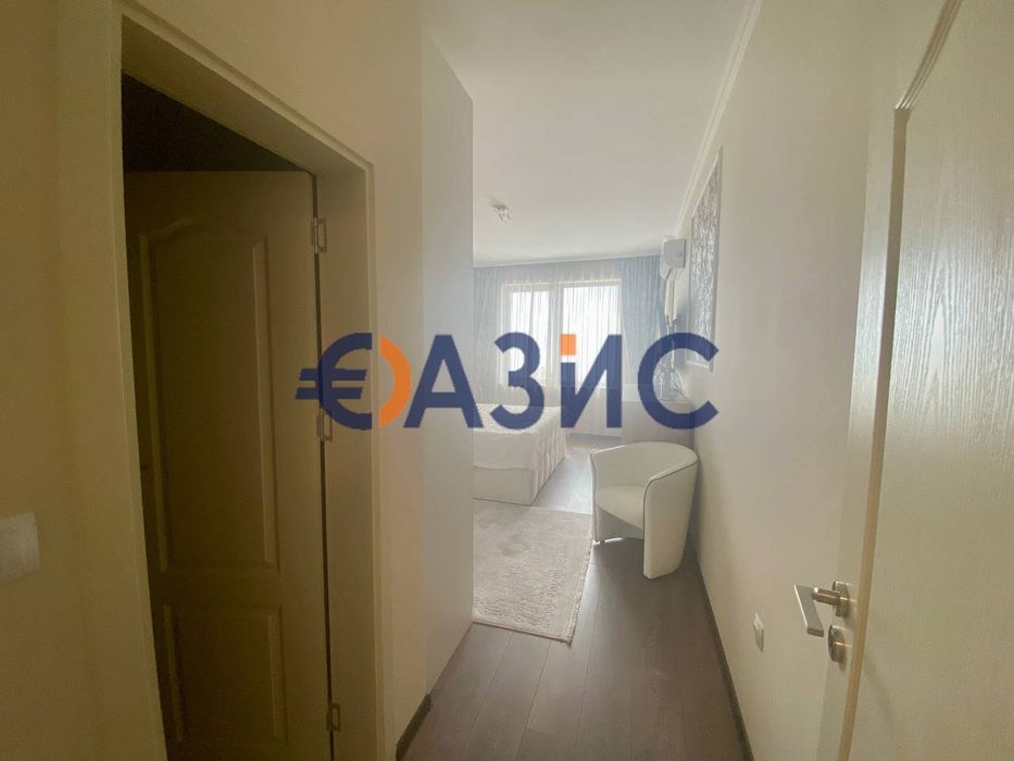 Продава се Тристаен апартамент в Несебър - 115 кв.м за 2084 €/кв.м - Снимка #10