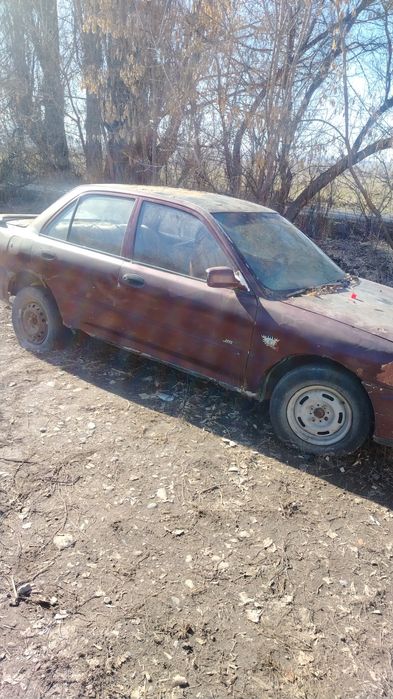 Митсубиси лансер