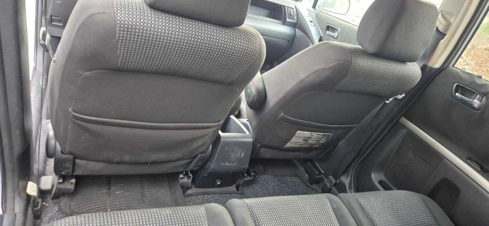 Салон за Toyota Corolla Verso 2004-2009