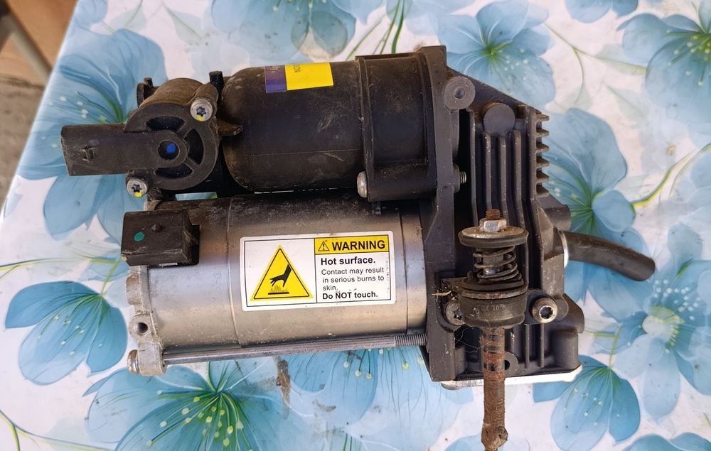 Compresor Aer Mercedes-Benz R-Class 2009/07-2011/12 V251, W251 R 300 300 4matic 170KW 231CP Cod A2513202004 / A 251 320 20 04