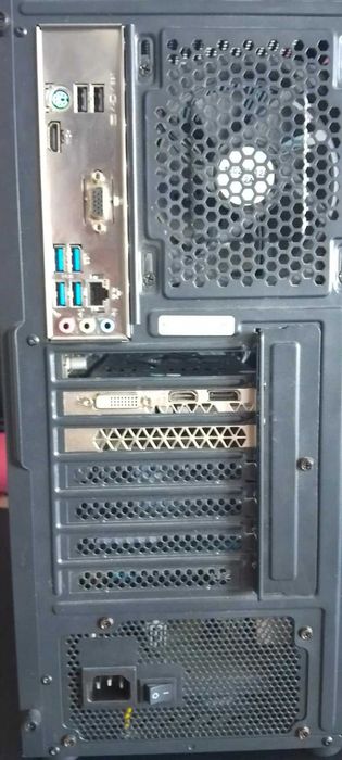 настолен компютър