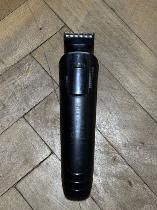 Philips Multigroom Series 5000
