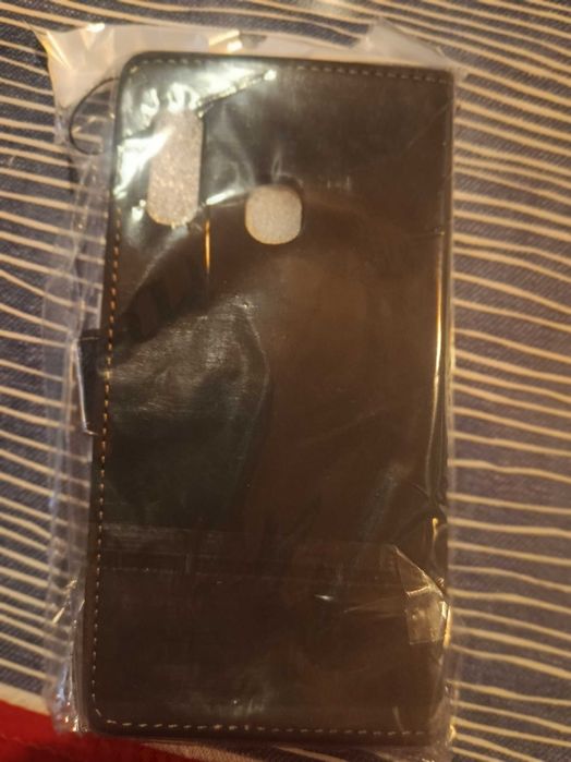 Samsung A20 Е кожен калъф