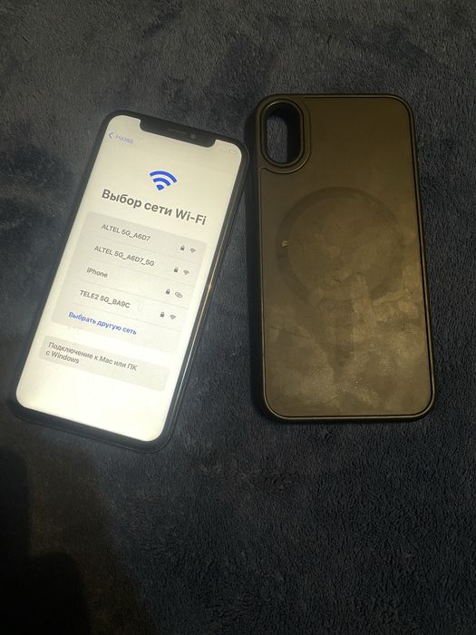 Продам айфон xs срочно