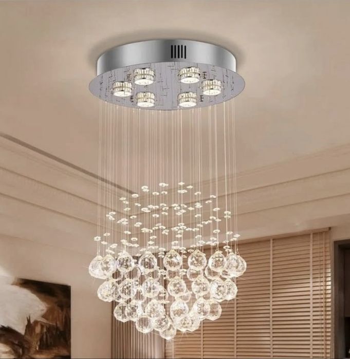 Современная люстра с кристаллами