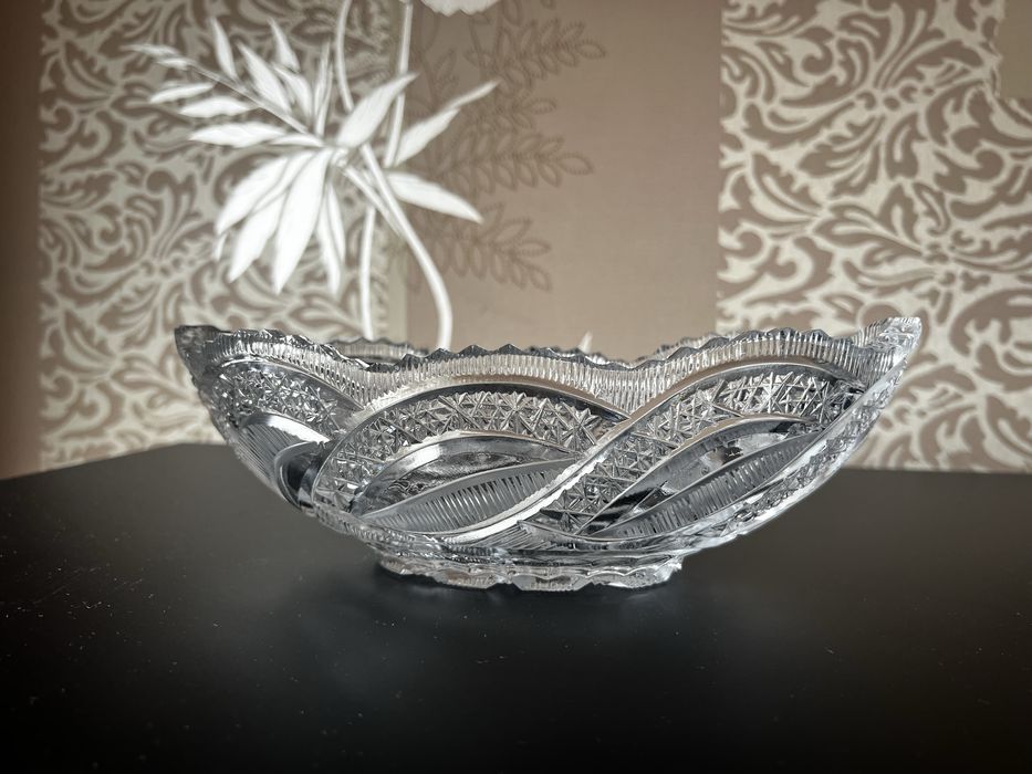 Продам вазу хрусталь