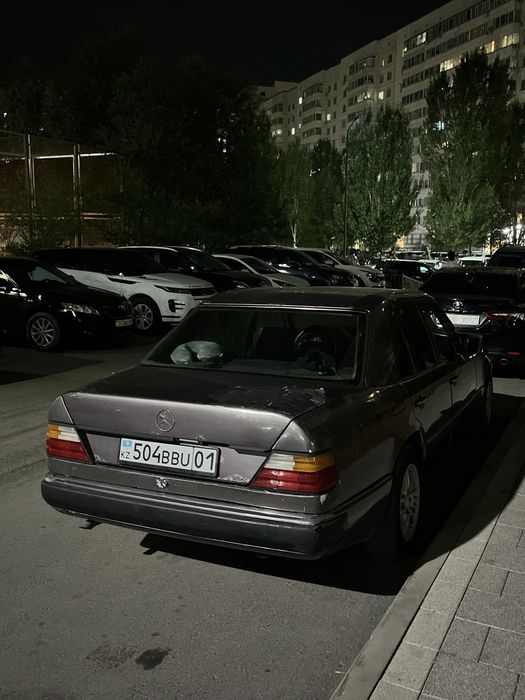 продам Мерседес 124