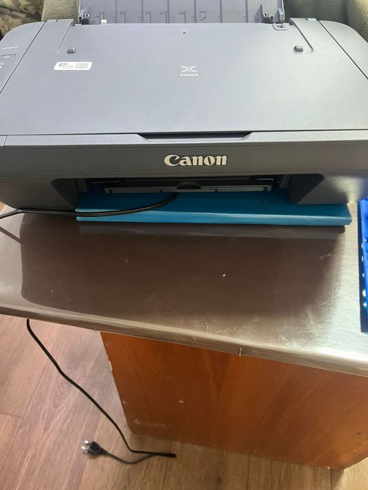 Цветной принтер продам