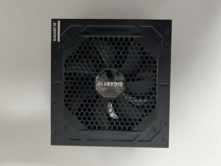 Sursa Gigabyt 1000W 80 Plus Gold