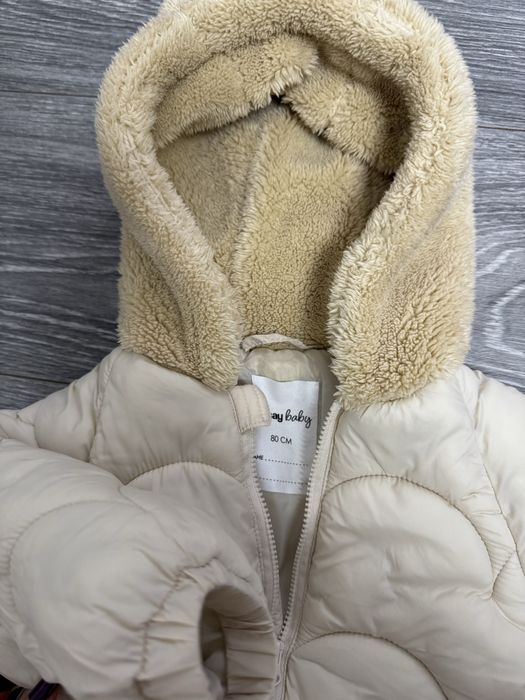 Adidasi skechers+geaca ursulet