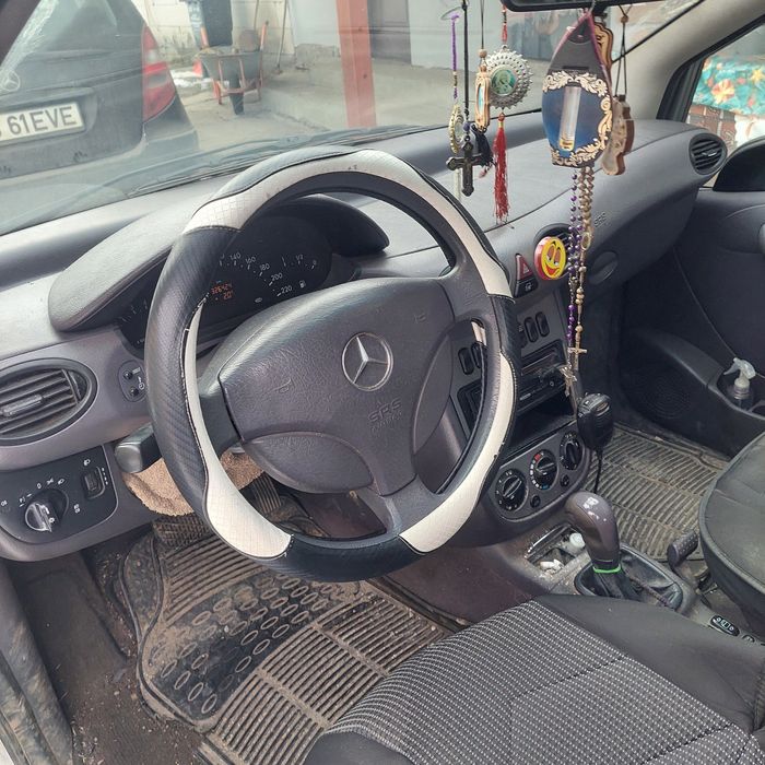Vând Mercedes A Class